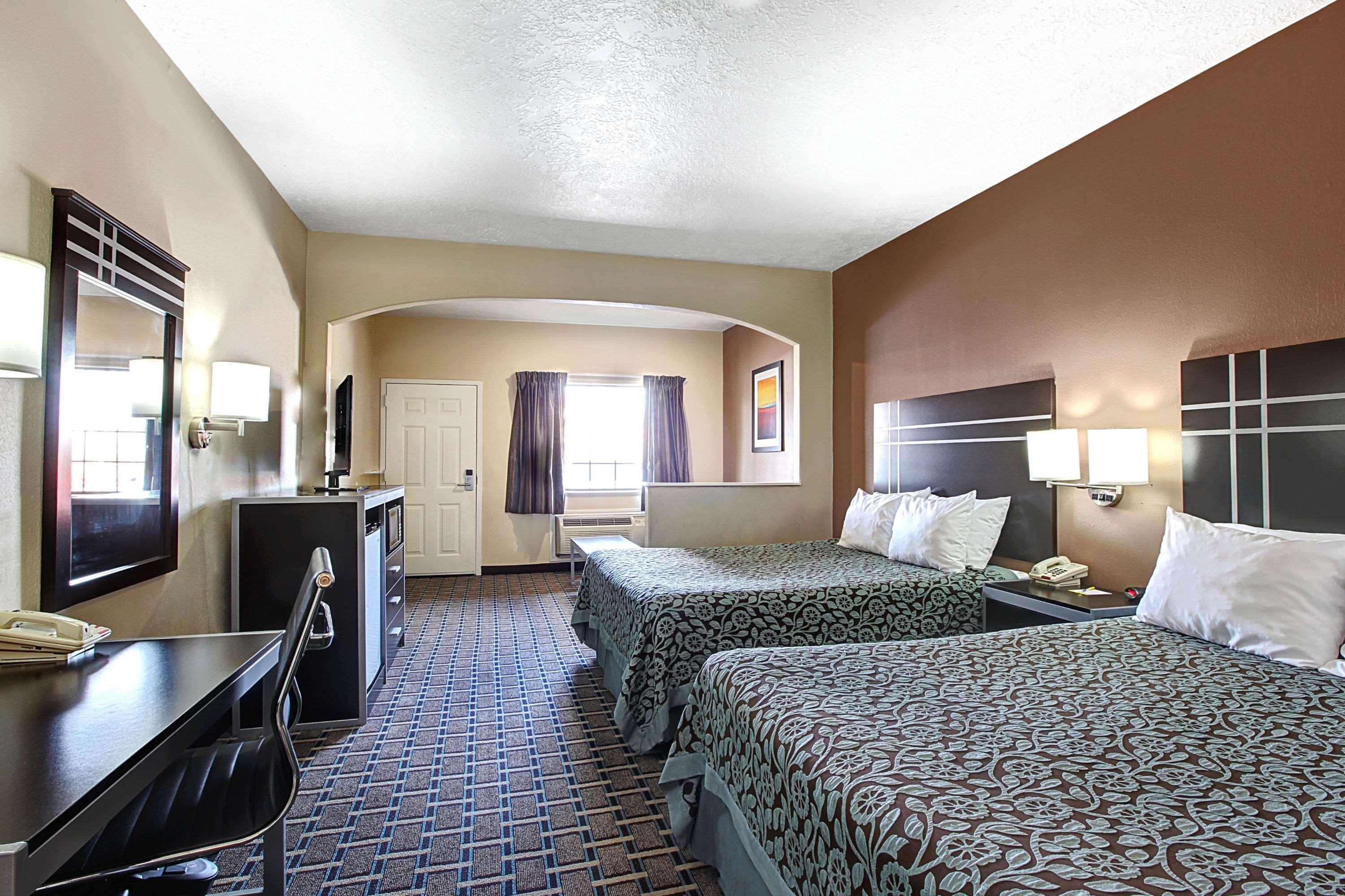 Days Inn & Suites By Wyndham Houston North - Spring Buitenkant foto